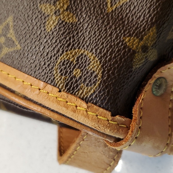 LOUIS VUITTON Malletier Monogram SAUMUR 35 dual messenger bag - Picture 16 of 16